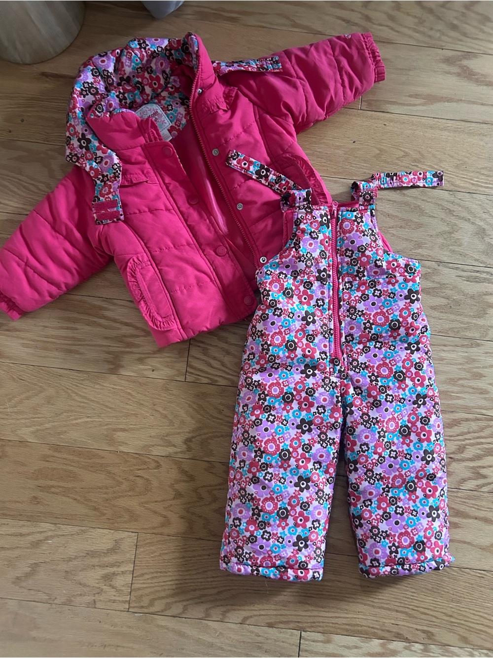 Vintage Oshkosh B’Gosh full snow set - pants and jacket | pink floral | 12-18m